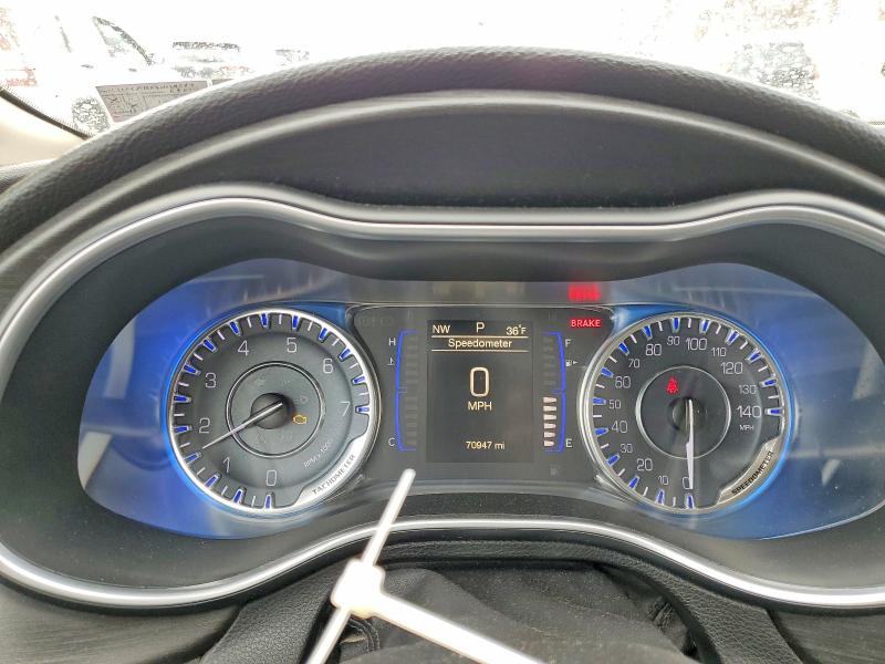 Photo 9 from auction – 2016 CHRYSLER 200 with VIN 1C3CCCAB5GN128564