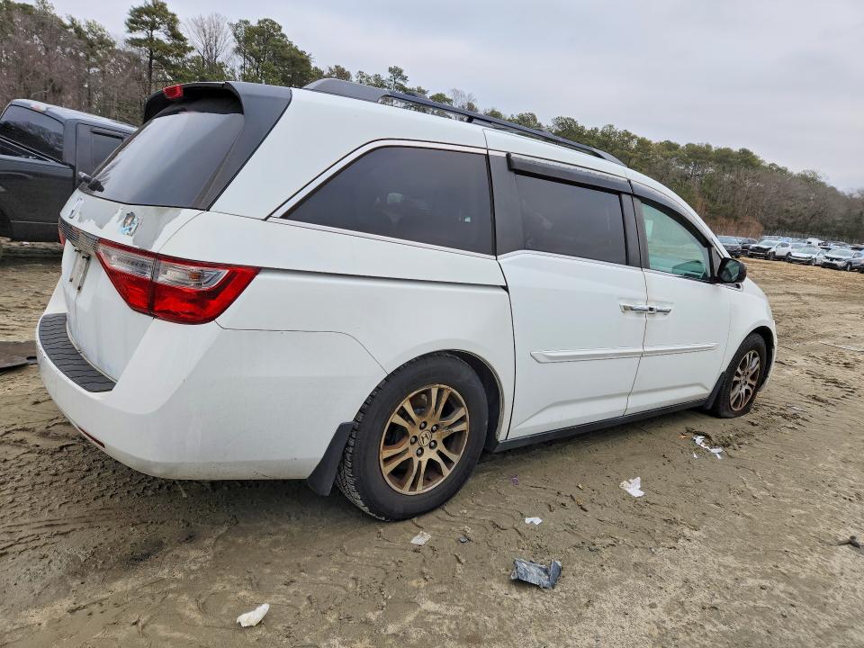 Photo 3 from auction – 2012 HONDA ODYSSEY EX with VIN 5FNRL5H63CB009821