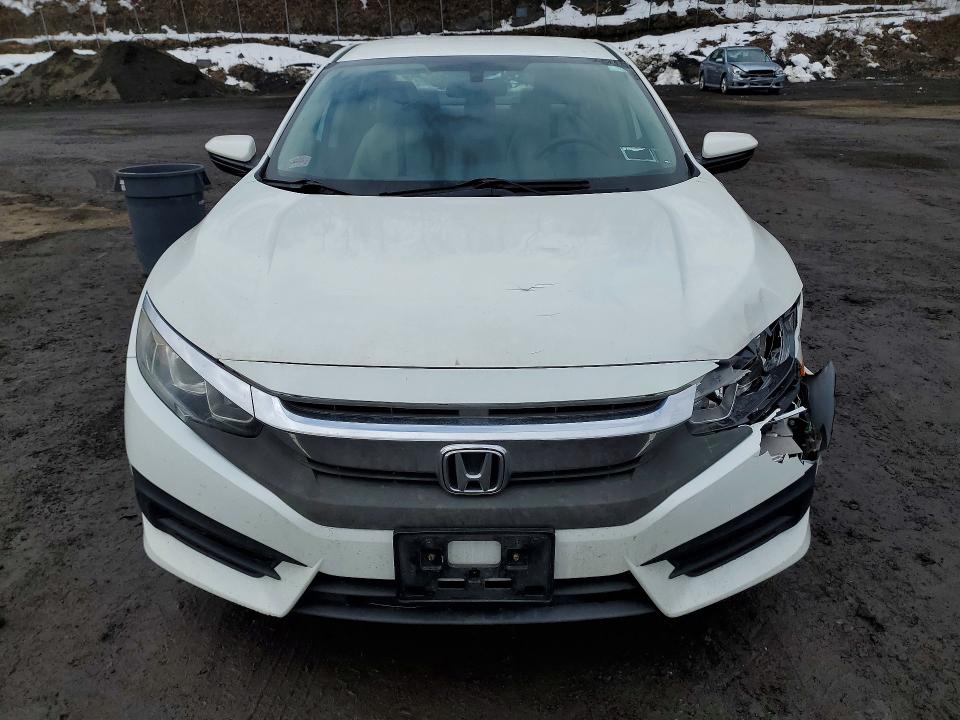 Photo 5 from auction – 2016 HONDA CIVIC LX with VIN 19XFC2F53GE247322