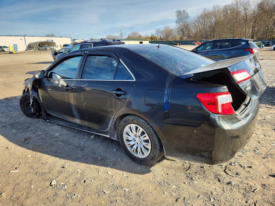 Zdjęcie 2 z aukcji – 2014 TOYOTA CAMRY z VIN 4T1BF1FK8EU437004