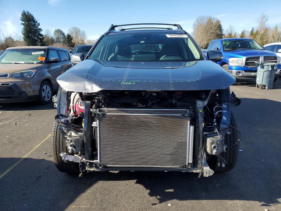 Photo 5 from auction – 2025 TOYOTA RAV4 LIMIT with VIN JTMN1RFV6SD117118