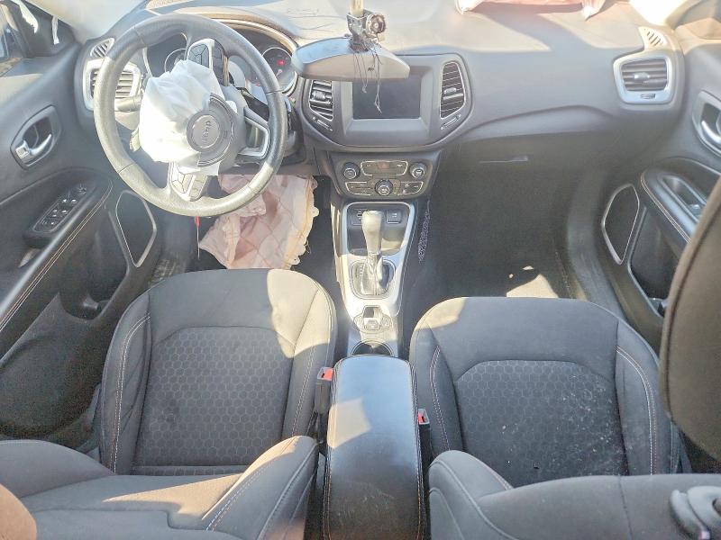 Photo 8 from auction – 2019 JEEP COMPASS with VIN 3C4NJCAB5KT613144