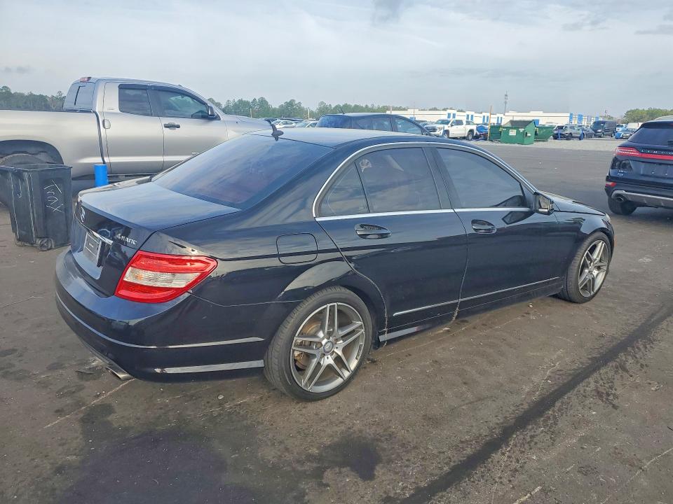 Photo 3 from auction – 2011 MERCEDES-BENZ C 300 4MAT with VIN WDDGF8BB3BR168343