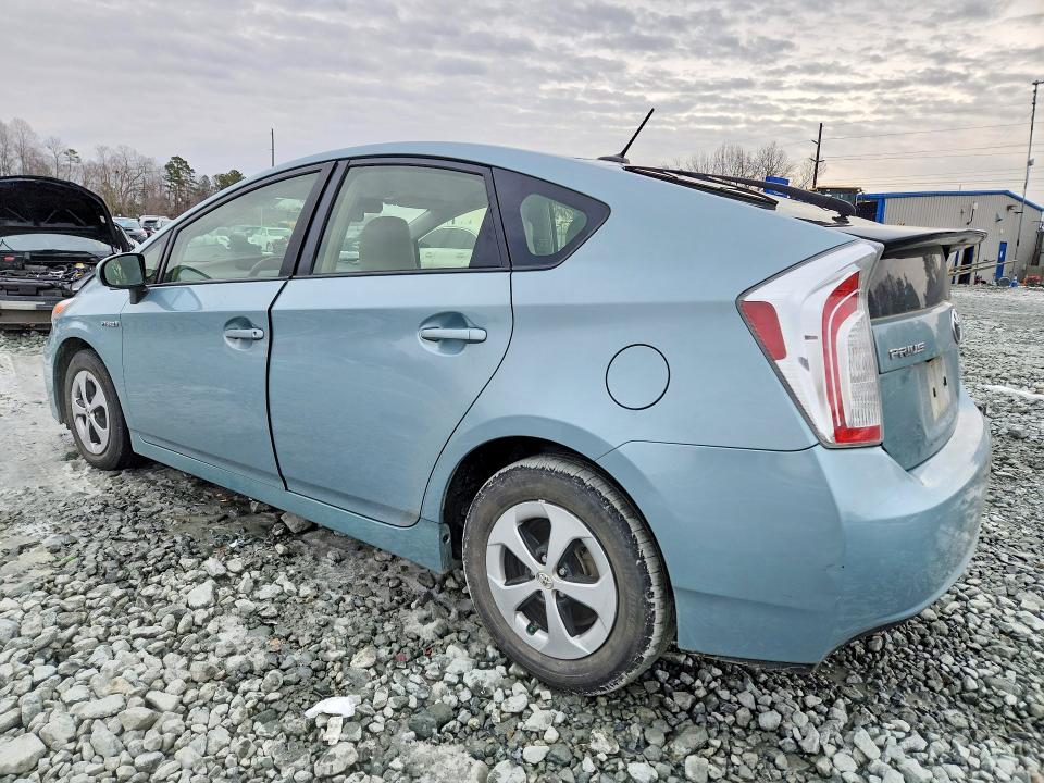 Photo 2 from auction – 2013 TOYOTA PRIUS with VIN JTDKN3DU0D1727602