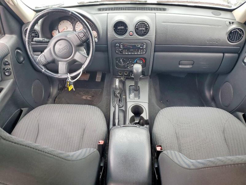 Photo 8 from auction – 2002 JEEP LIBERTY with VIN 1J4GL48K52W112452