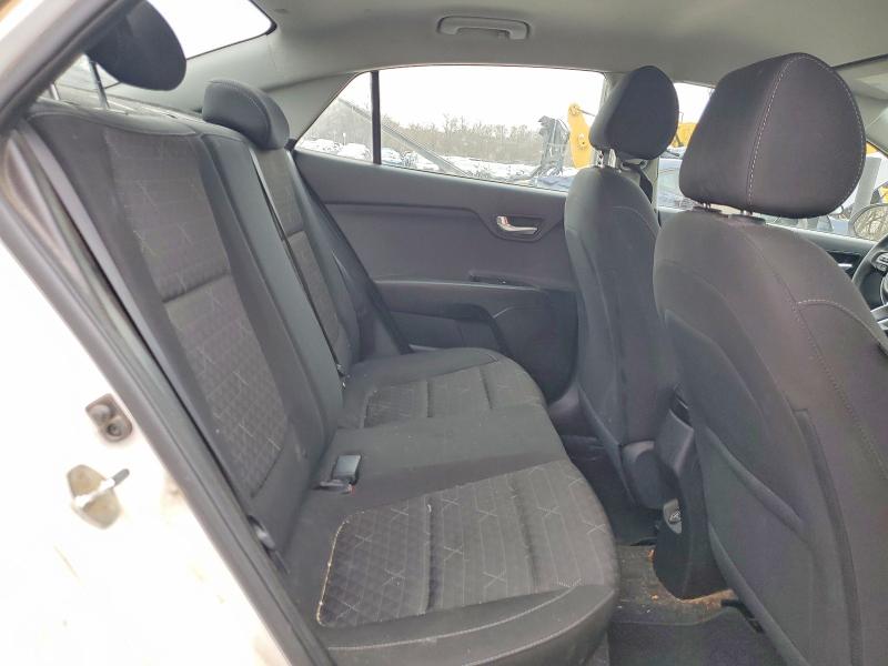 Photo 10 from auction – 2023 KIA RIO with VIN 3KPA24AD2PE531287