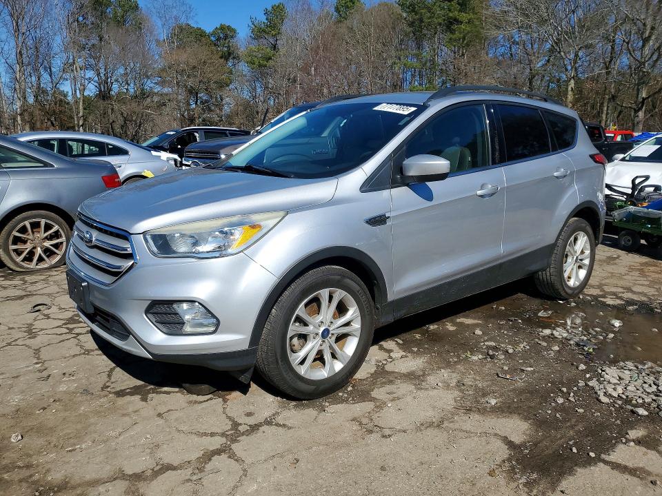 FORD ESCAPE 2018 with VIN 1FMCU0GD2JUC12611 - Photo from auction