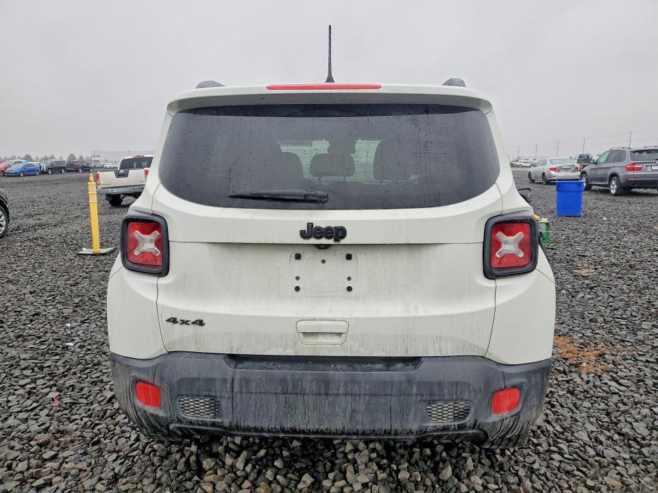 Photo 6 from auction – 2018 JEEP RENEGADE with VIN ZACCJBABXJPH35313