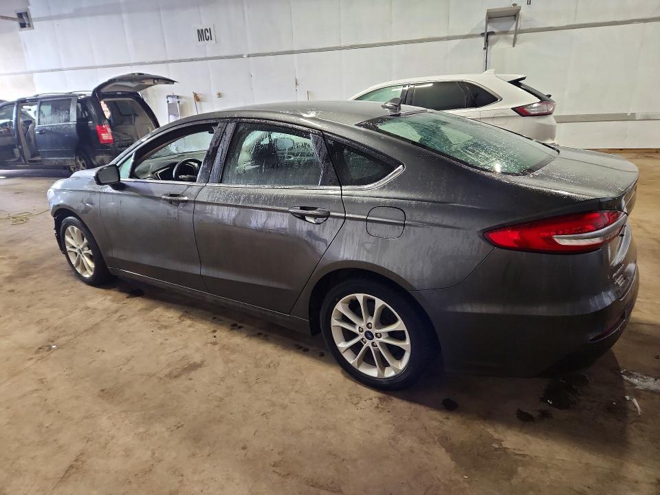 Photo 2 from auction – 2020 FORD FUSION with VIN 3FA6P0LU7LR223814