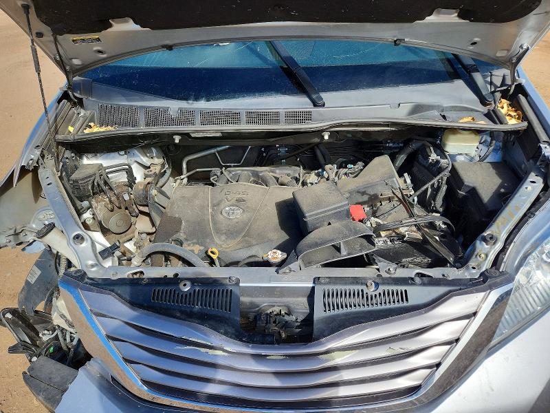 Photo 11 from auction – 2017 TOYOTA SIENNA with VIN 5TDYZ3DC9HS873575