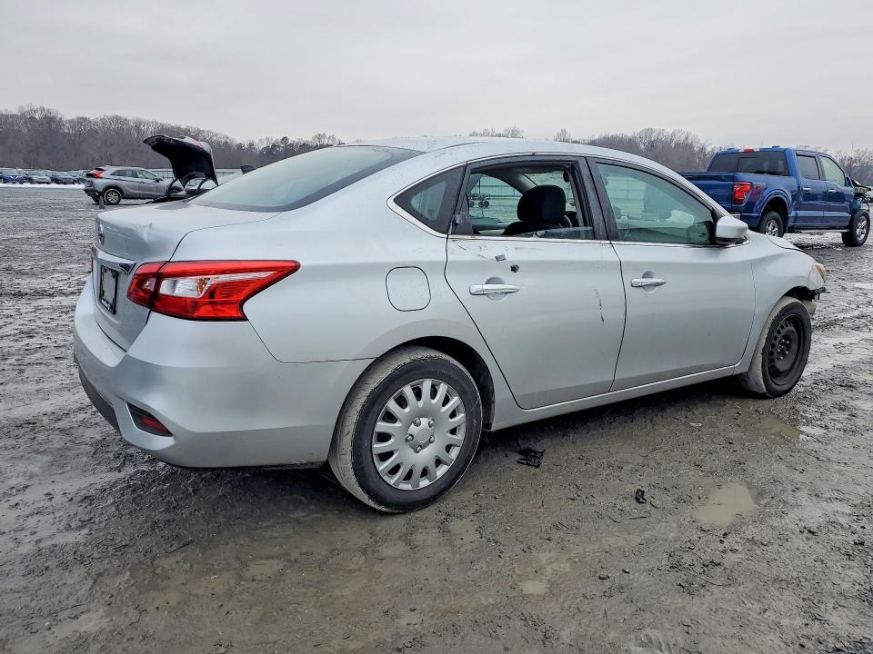 Photo 3 from auction – 2019 NISSAN SENTRA with VIN 3N1AB7AP0KY313693