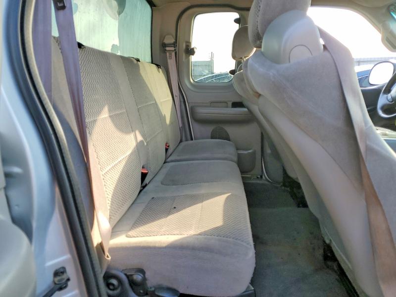 Photo 10 from auction – 2002 FORD F150 with VIN 1FTRX17W32KB07506