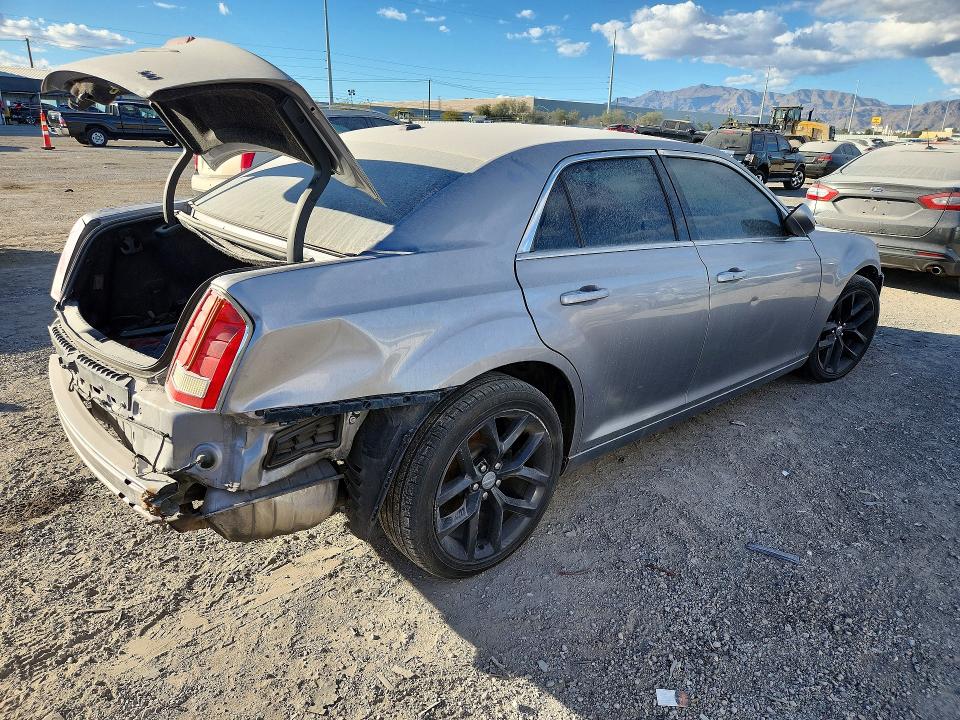 Фото 3 с аукциона – 2014 CHRYSLER 300 с VIN 2C3CCAAG3EH380013