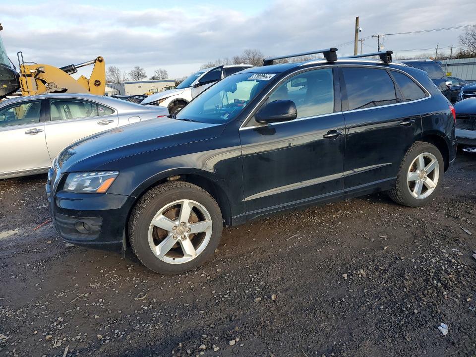 AUDI Q5 PREMIUM 2011 with VIN WA1LFAFP2BA098722 - Photo from auction