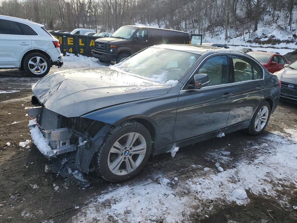 BMW 330 XI 2017 with VIN WBA8D9G59HNU59133 - Photo from auction