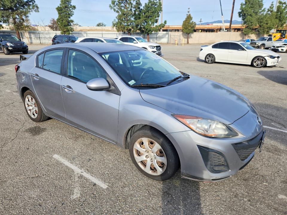 Photo 4 from auction – 2011 MAZDA 3 with VIN JM1BL1UGXB1384492