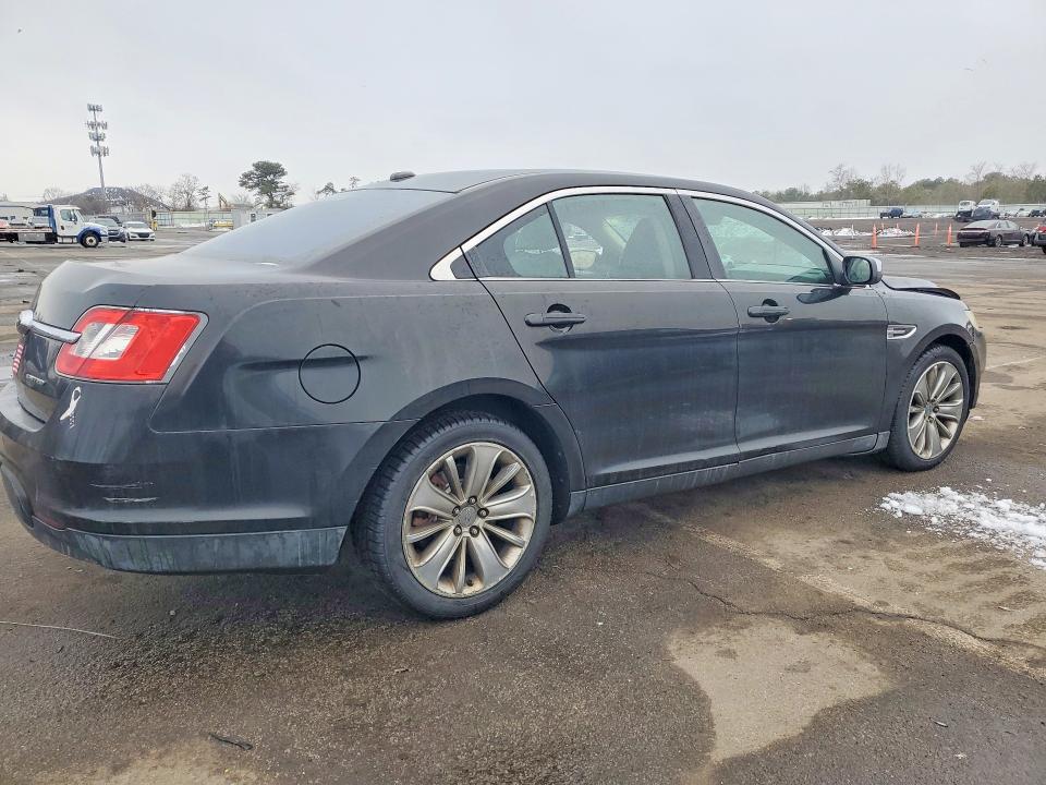 Photo 3 from auction – 2010 FORD TAURUS with VIN 1FAHP2FW8AG161278