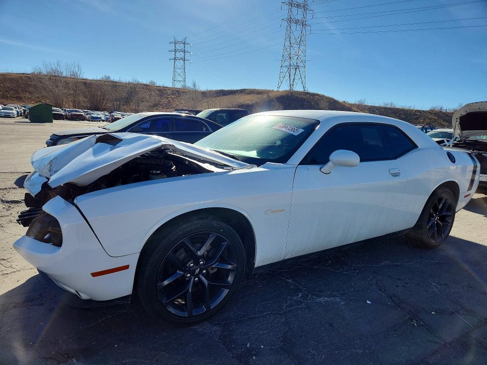 DODGE CHALLENGER 2019 with VIN 2C3CDZAG7KH618663 - Photo from auction