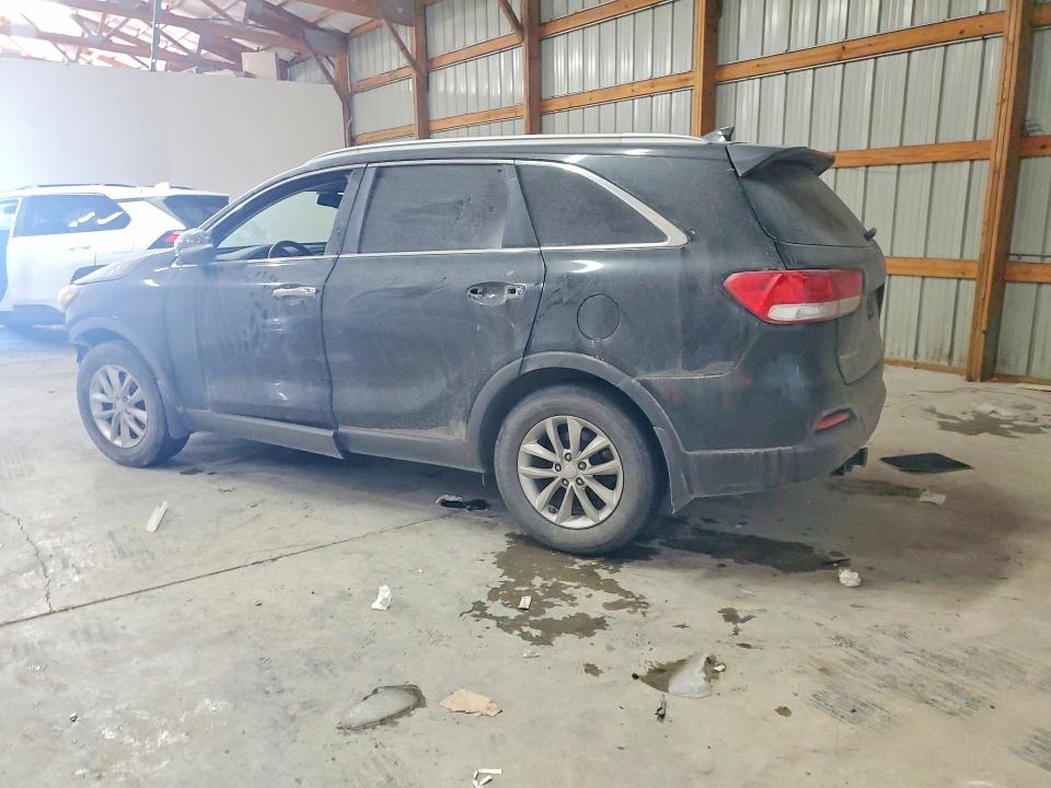 Photo 2 from auction – 2016 KIA SORENTO with VIN 5XYPG4A30GG089986