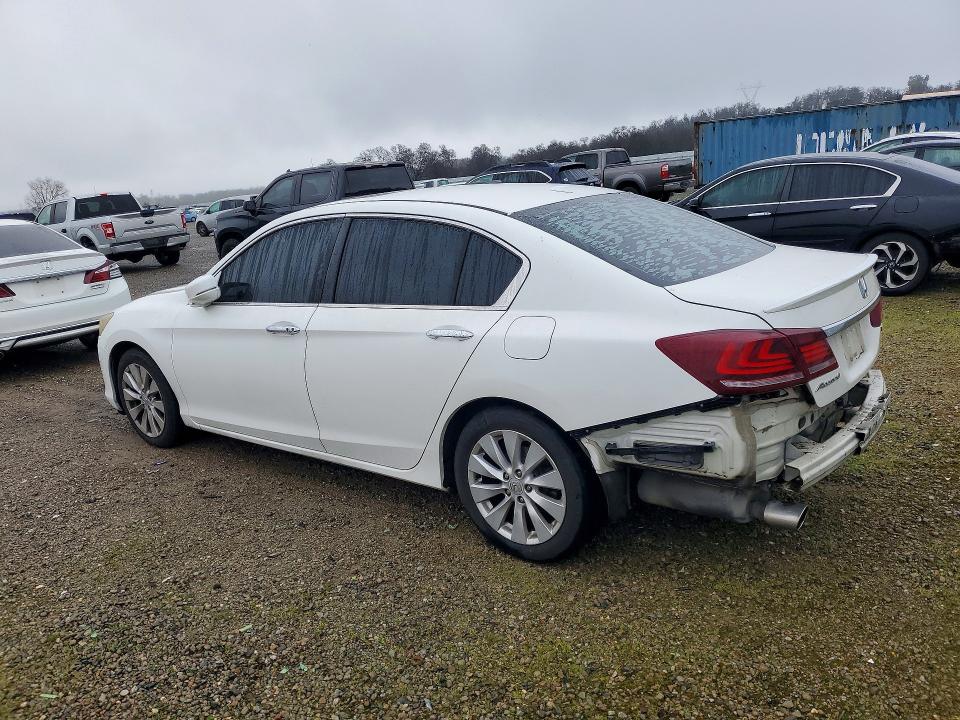 Photo 2 from auction – 2013 HONDA ACCORD with VIN 1HGCR3F8XDA035244