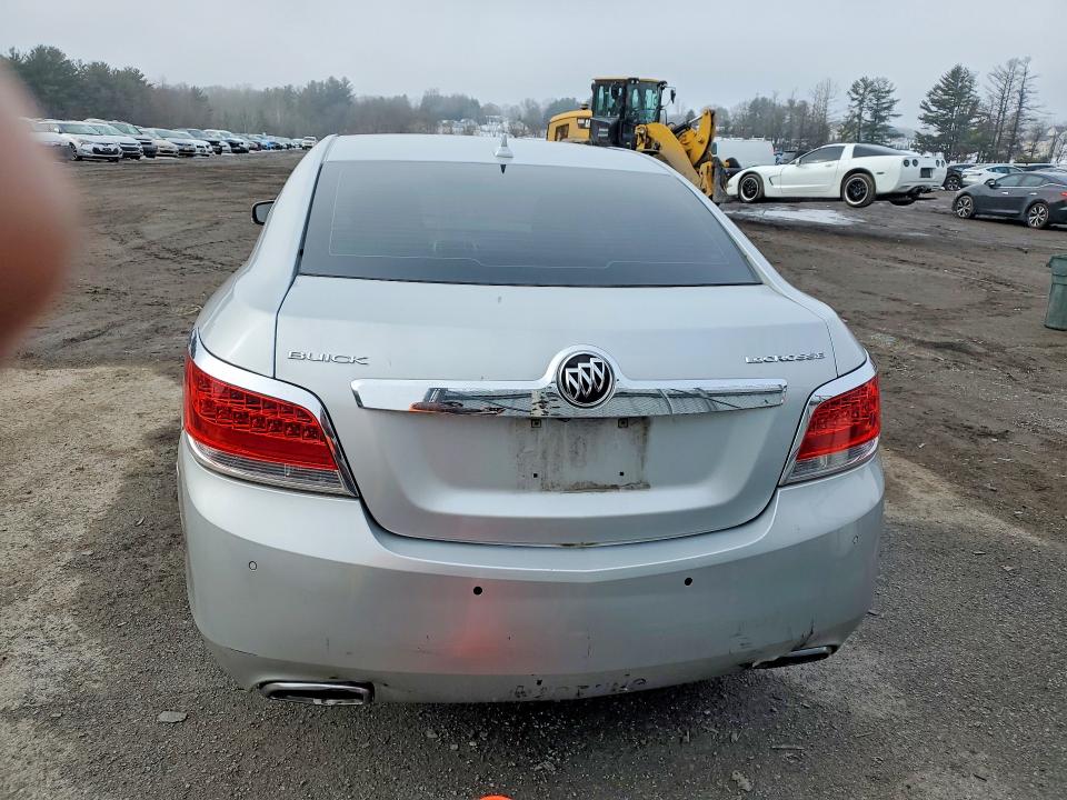 Photo 6 from auction – 2013 BUICK LACROSSE with VIN 1G4GC5E3XDF303064