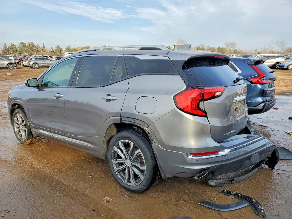 Photo 2 from auction – 2018 GMC TERRAIN with VIN 3GKALXEX8JL315521