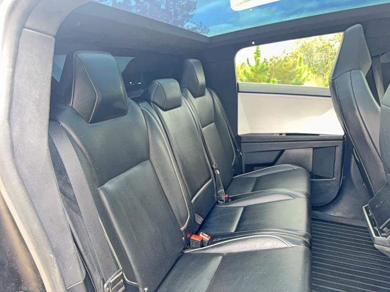 Foto 6 de la subasta – 2024 TESLA CYBERTRUCK con VIN 7G2CEHED6RA005124