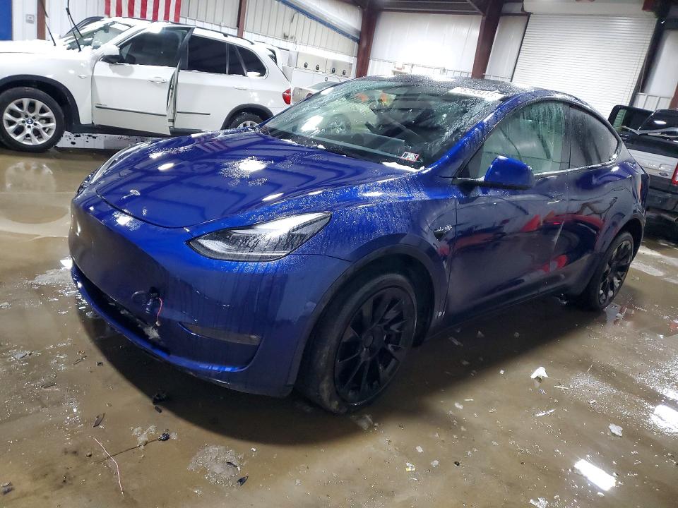 TESLA MODEL Y 2023 with VIN 7SAYGDEEXPF760915 - Photo from auction