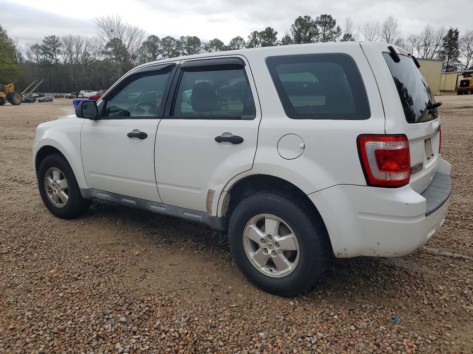 Photo 2 from auction – 2011 FORD ESCAPE XLS with VIN 1FMCU0C75BKB66348