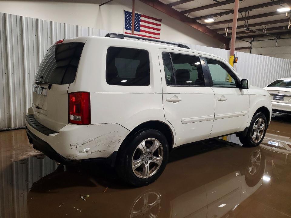 Photo 3 from auction – 2013 HONDA PILOT with VIN 5FNYF3H73DB013787