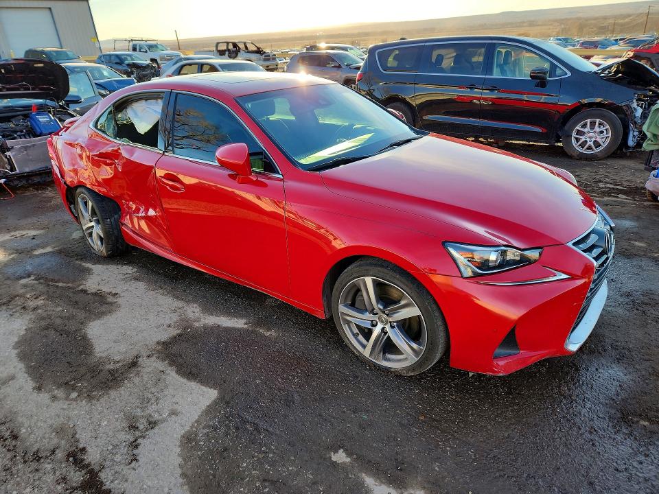 Photo 4 from auction – 2017 LEXUS IS with VIN JTHBA1D22H5046160
