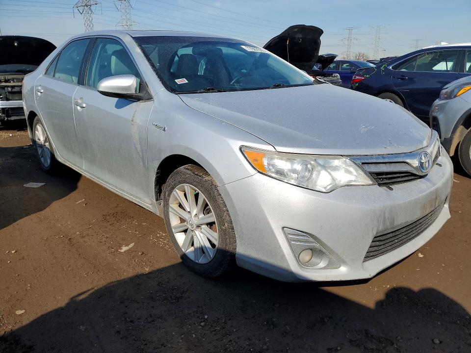 Photo 4 from auction – 2012 TOYOTA CAMRY HYBR with VIN 4T1BD1FK1CU046442