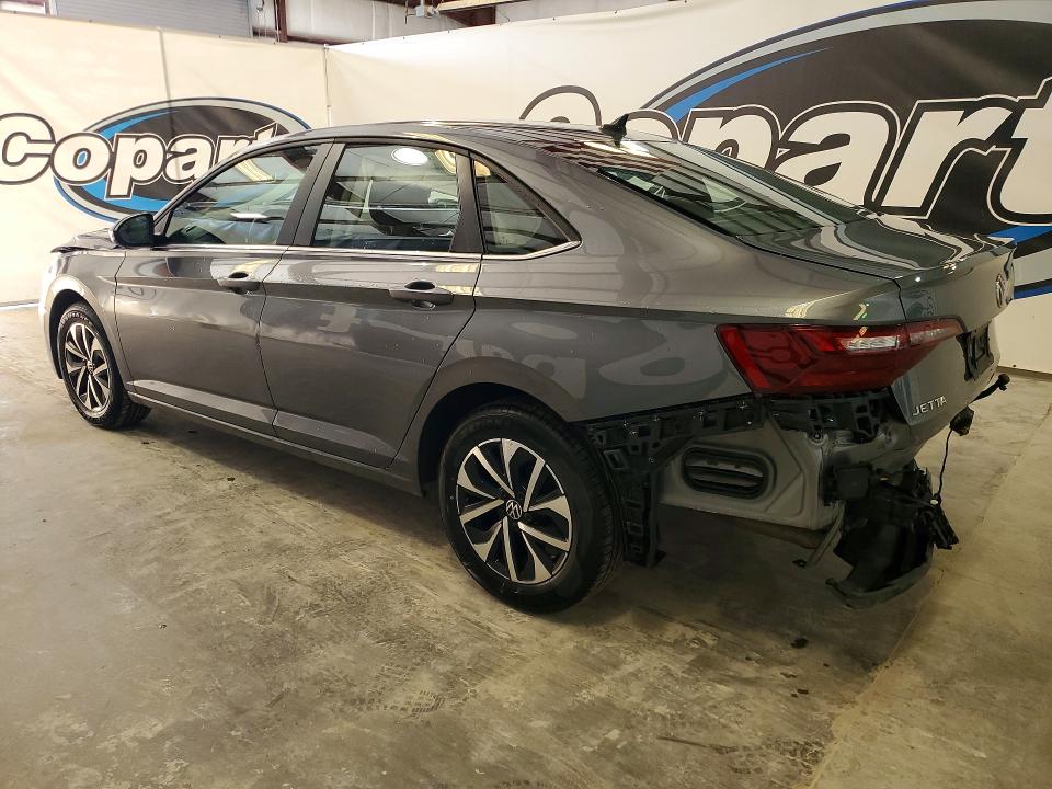 Photo 2 from auction – 2024 VOLKSWAGEN JETTA with VIN 3VW5M7BU6RM008890