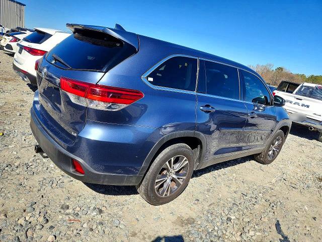 Photo 3 from auction – 2019 TOYOTA HIGHLANDER with VIN 5TDZZRFH8KS344433
