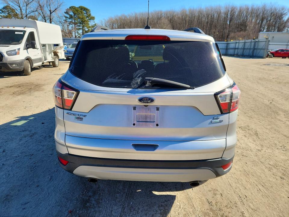 Photo 6 from auction – 2018 FORD ESCAPE with VIN 1FMCU9GD4JUB58281