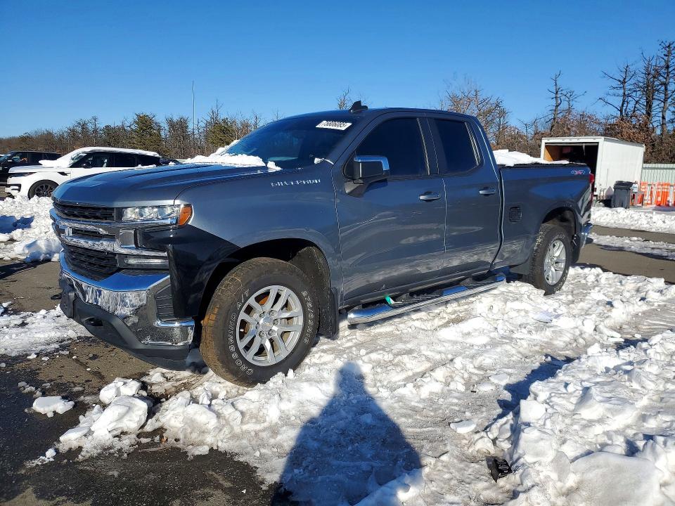 CHEVROLET SILVERADO 2019 with VIN 1GCRYDED7KZ259943 - Photo from auction