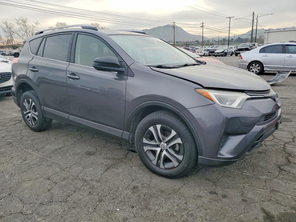 Photo 4 from auction – 2017 TOYOTA RAV4 with VIN JTMZFREV4HJ102938