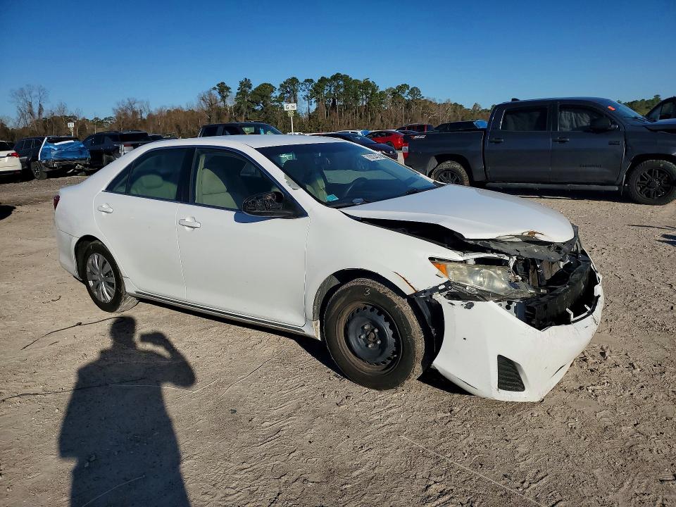 Photo 4 from auction – 2014 TOYOTA CAMRY L with VIN 4T1BF1FK5EU369812