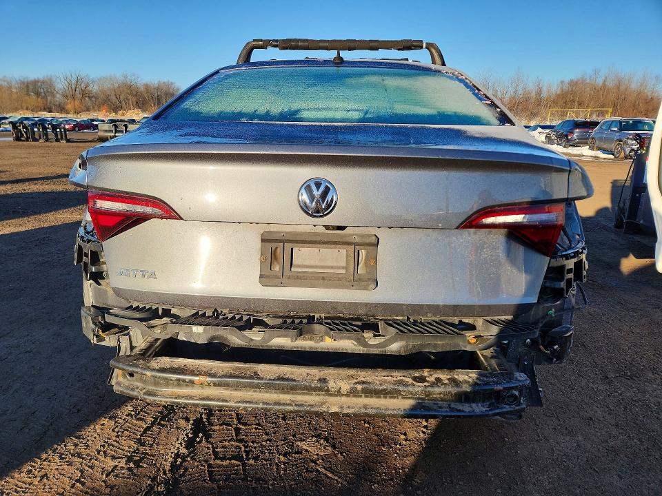 Photo 6 from auction – 2019 VOLKSWAGEN JETTA with VIN 3VWC57BUXKM137791