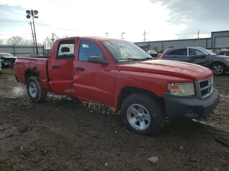 Zdjęcie 4 z aukcji – 2008 DODGE DAKOTA z VIN 1D7HW38K28S634134