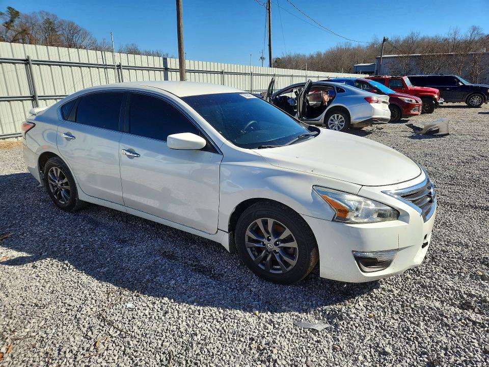 Zdjęcie 4 z aukcji – 2015 NISSAN ALTIMA 2.5 z VIN 1N4AL3AP3FC576283
