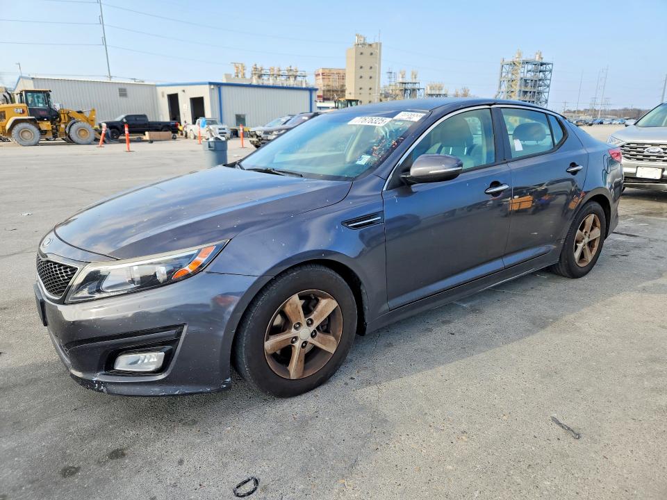 KIA OPTIMA LX 2015 with VIN KNAGM4A78F5625597 - Photo from auction