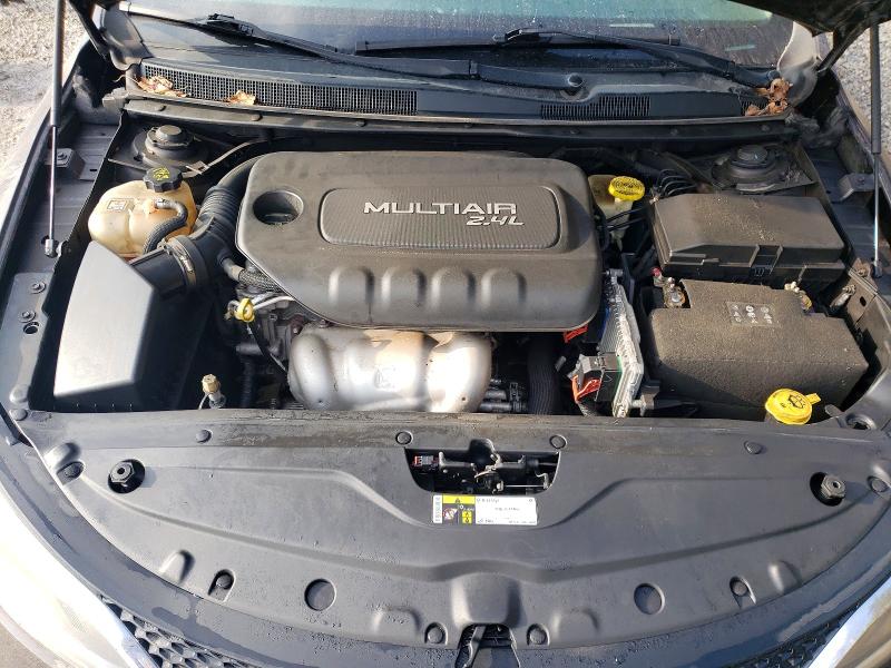 Photo 11 from auction – 2015 CHRYSLER 200 with VIN 1C3CCCCB5FN542021