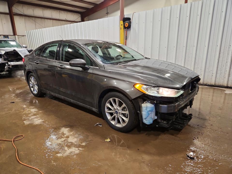 Photo 4 from auction – 2017 FORD FUSION with VIN 3FA6P0HD4HR320422