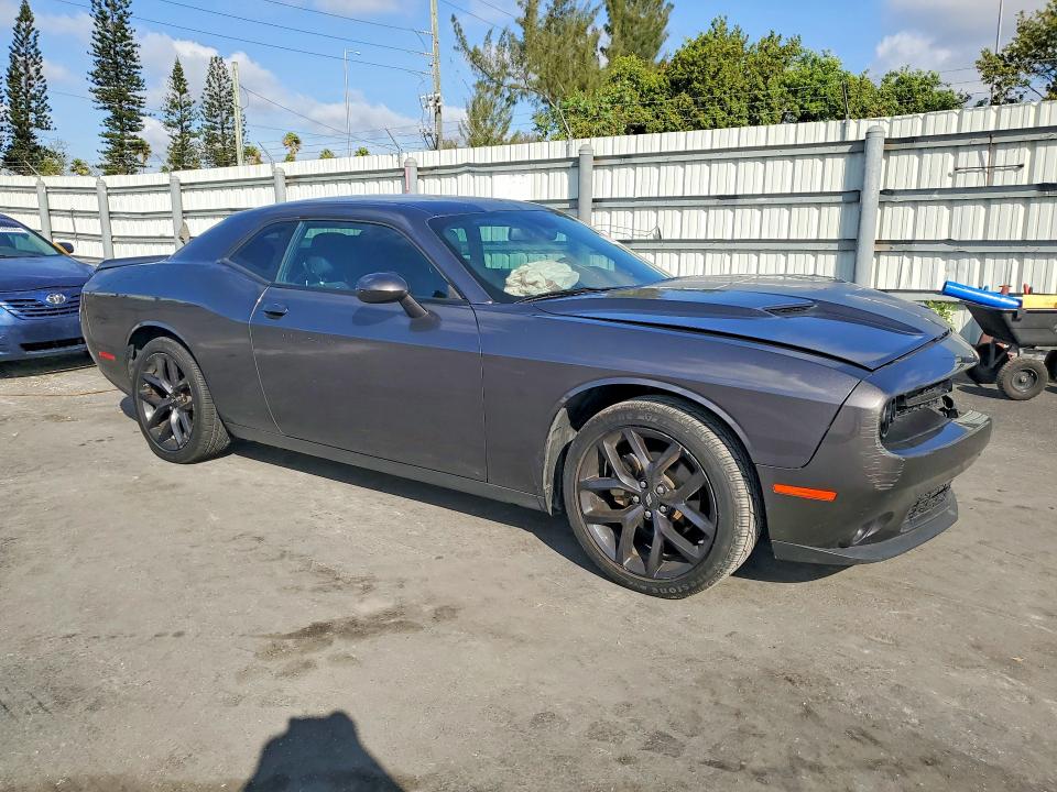 Photo 4 from auction – 2022 DODGE CHALLENGER with VIN 2C3CDZAG7NH140507