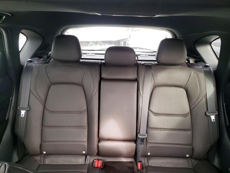 Photo 10 from auction – 2019 MAZDA CX-5 SIGNA with VIN JM3KFBEY9K0576357