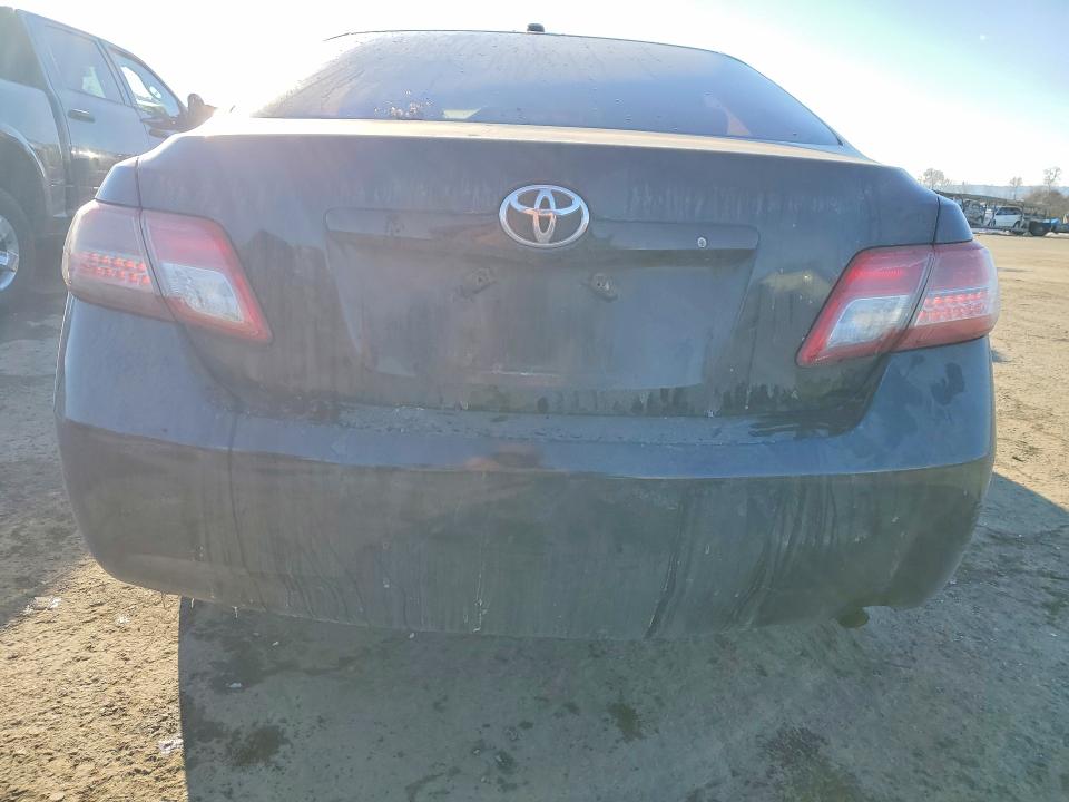 Фото 6 с аукциона – 2011 TOYOTA CAMRY с VIN 4T1BF3EK2BU193262