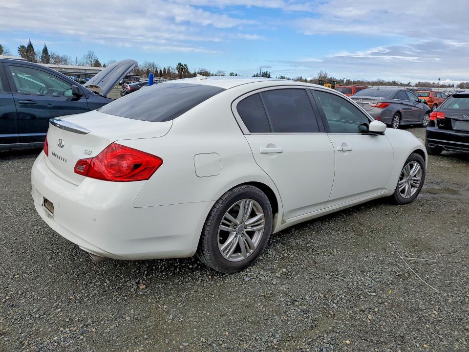 Photo 3 from auction – 2013 INFINITY G37 with VIN JN1CV6AP2DM724593