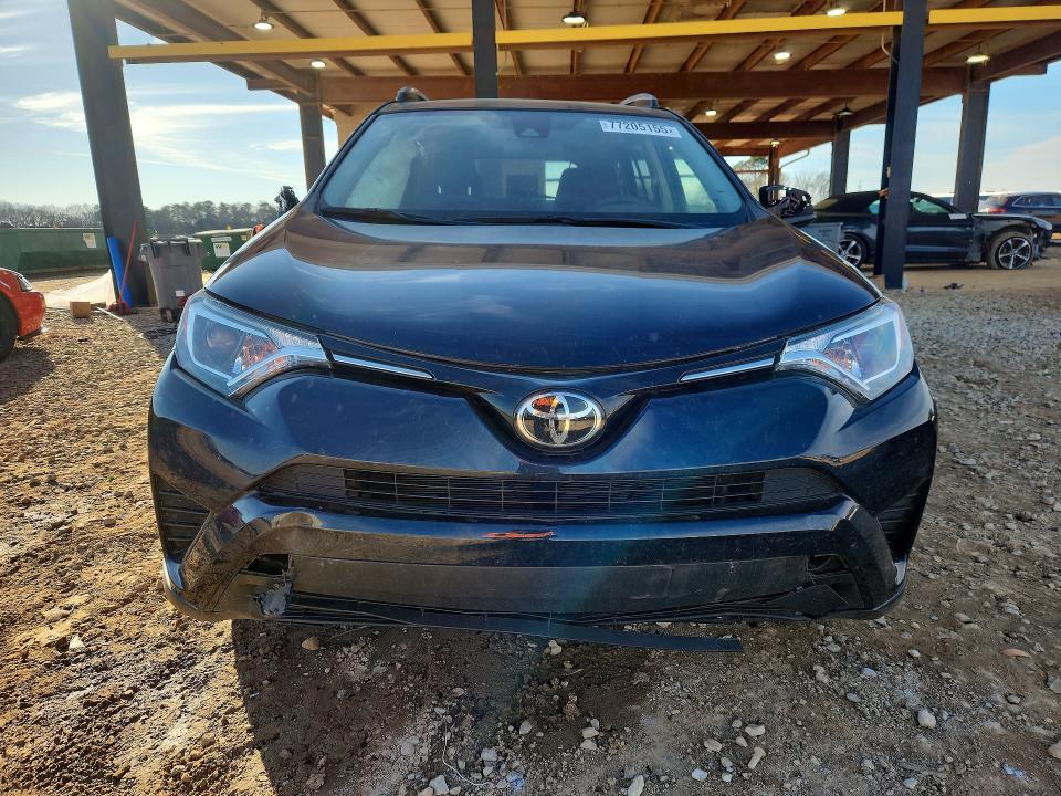 Photo 5 from auction – 2018 TOYOTA RAV4 with VIN JTMZFREV5JJ751931