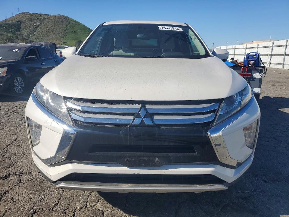 Photo 5 from auction – 2019 MITSUBISHI ECLIPSE CR with VIN JA4AT5AA9KZ017954